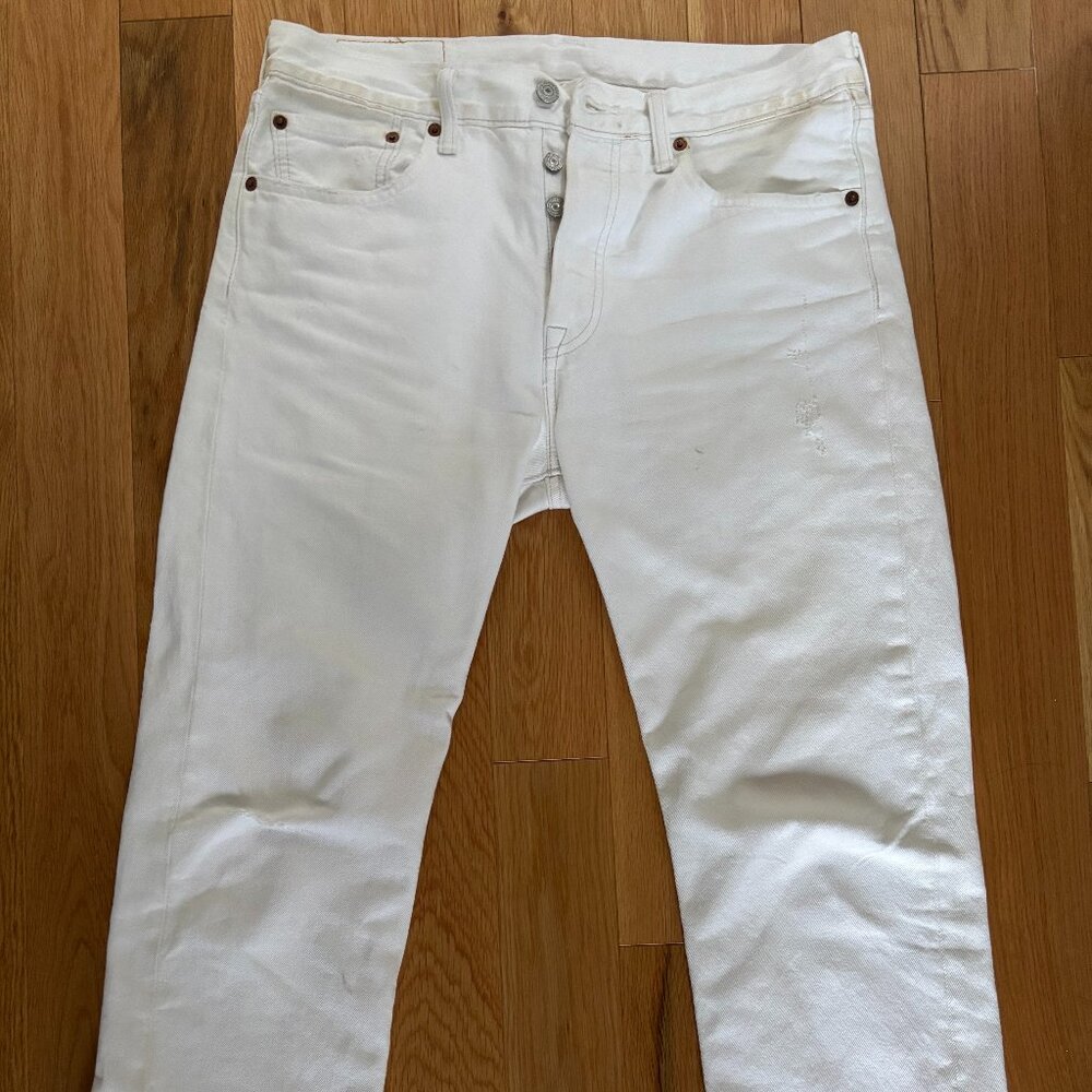 Vintage Levi's (circa 1990's) 501 jeans, white, size 31
